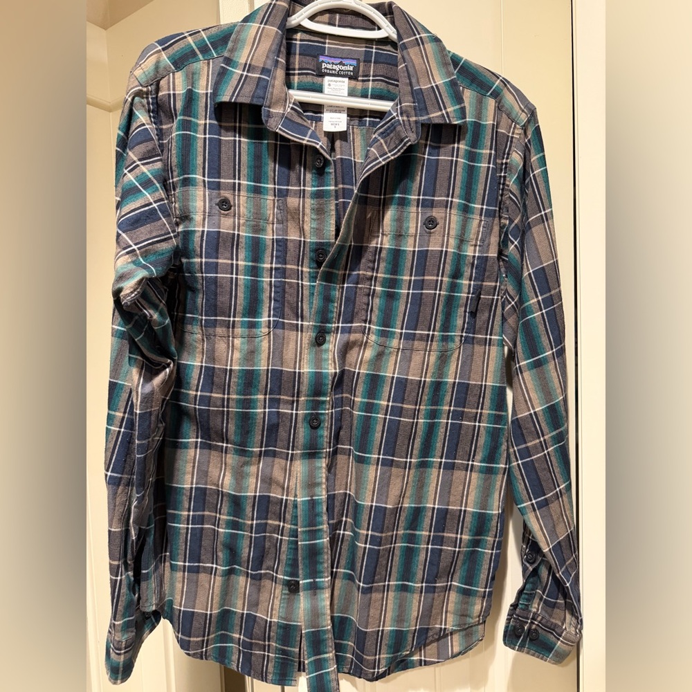 Patagonia Men's Casual Plaid Shirt - Blue and Green